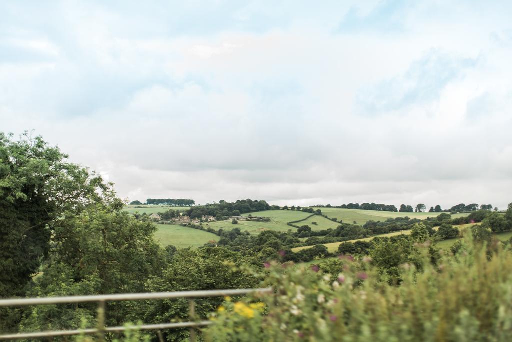 Combe Grove Hotel Limpley Stoke Экстерьер фото